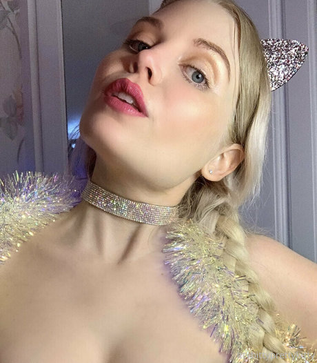 petite onlyfans sexy naked galleries