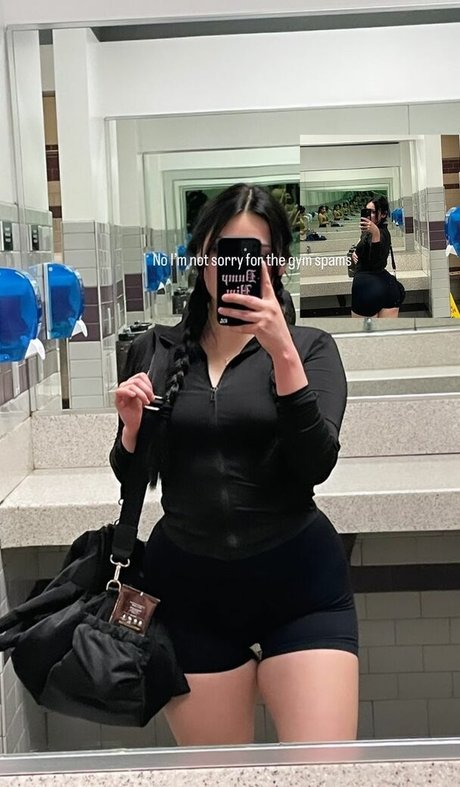 mirror onlyfans hot nude archive