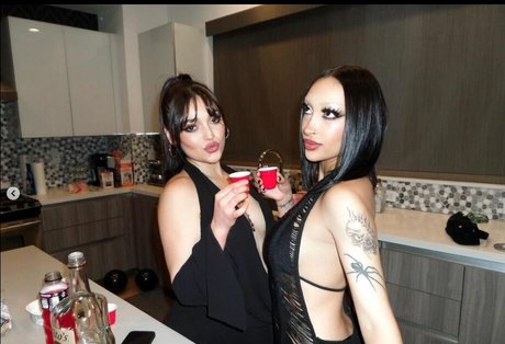 black hair onlyfans hot xxx pics