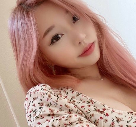 Canahry high quality pornstar image