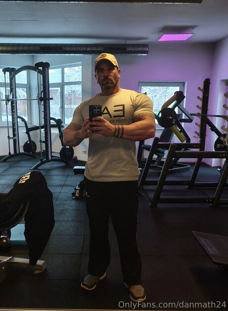 Danmath24 best model photo