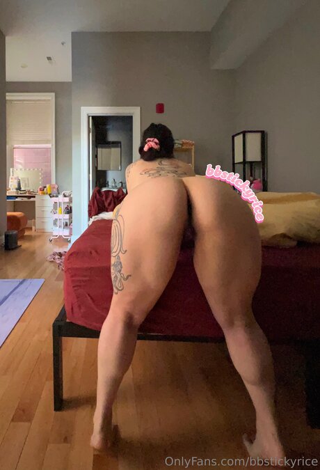 Bbstickyrice sexy actress pics
