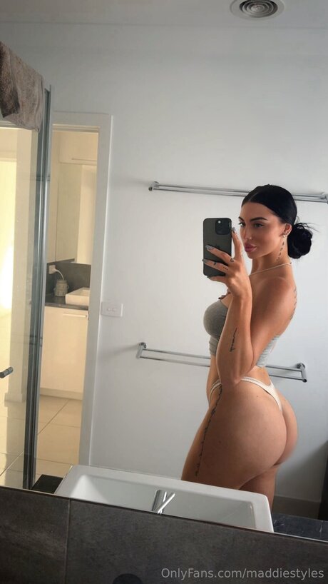 Maddiestyles naked actress photos