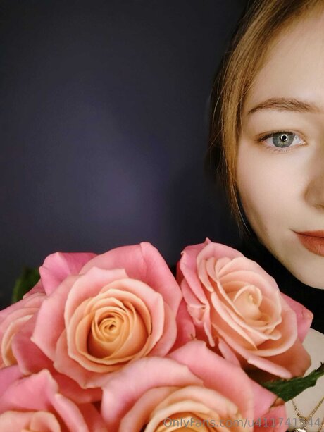 hairy onlyfans pornographic images