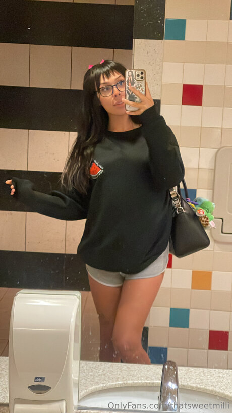 asian blowjob onlyfans pornographic picture