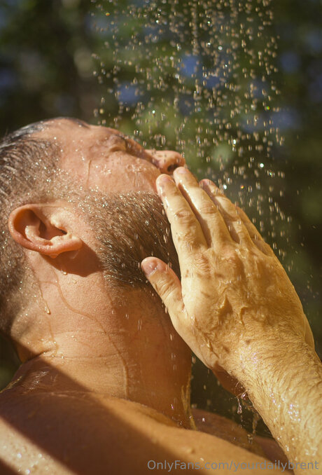 Yourdailybrent model nude picture