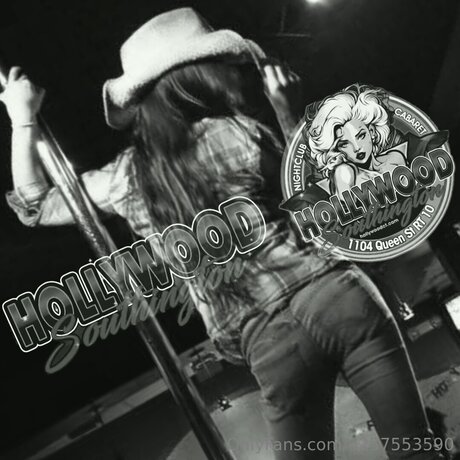 U257553590 hot model img