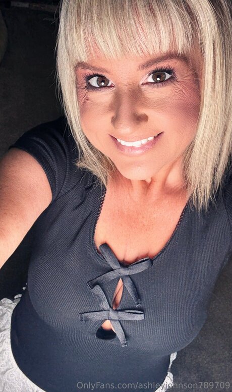 Ashleyjohnson789709 pornstar erotic pictures