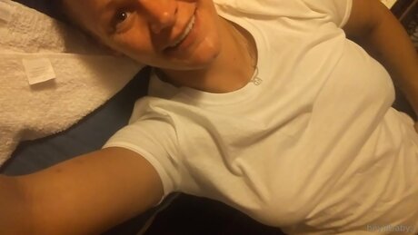 Heylilbaby pornstar hd photo