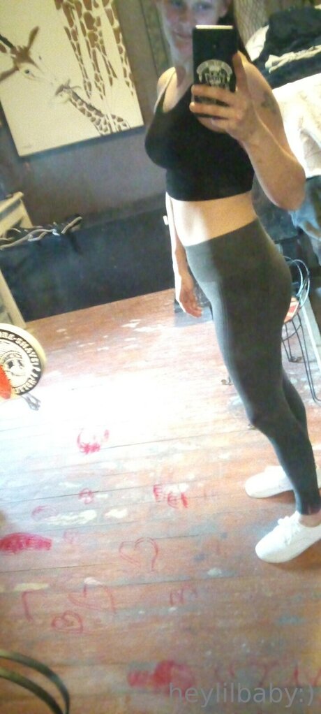 Heylilbaby sex star picture