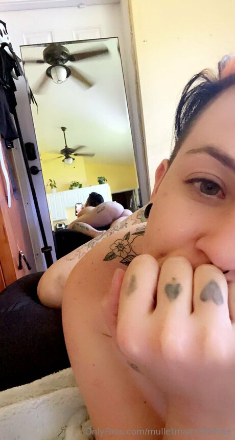 Mulletmami999free erotic star gallery