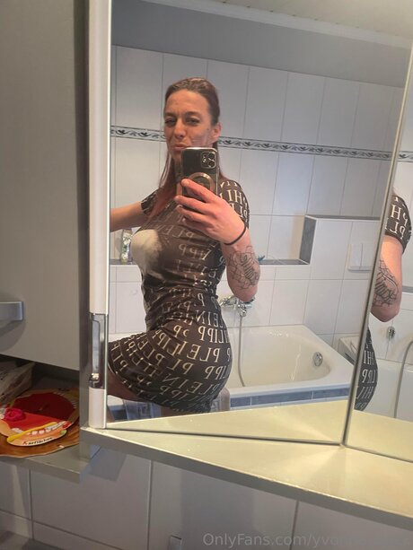 blowjob brunette onlyfans free image