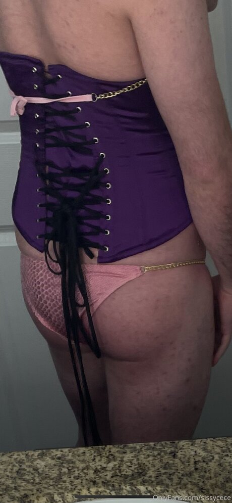 Sissycece model pretty picture