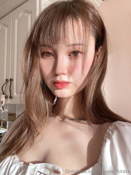 Ayumi Hirota pornstar hot archive