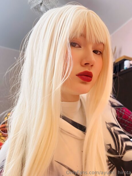 Ayumi Hirota pornstar pretty picture