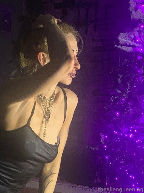 Aliengirlalt Free star sex image