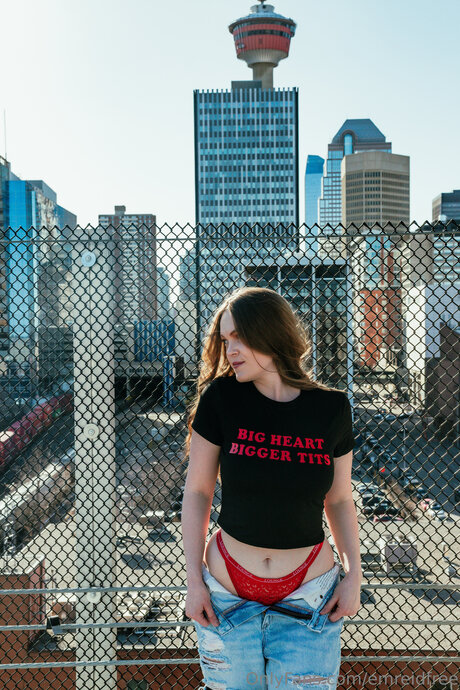 petite slut onlyfans exclusive pic