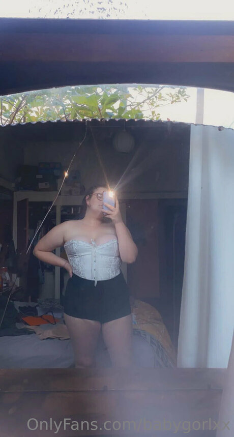 Babygorlxx pornographic actress archive