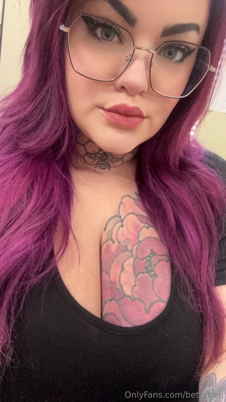 Bettyfree exclusive model pic