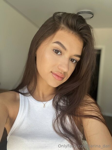 Darina Dari perfect pornstar galleries