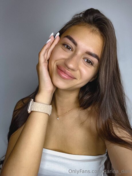 Darina Dari nude actress pictures