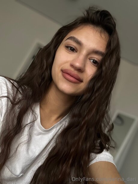 Darina Dari pornstar naked picture