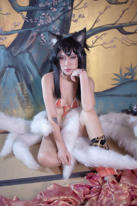 Etazhom model exclusive photos