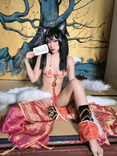 Etazhom pretty model img