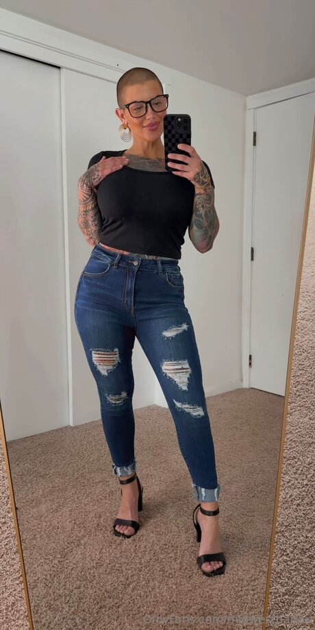 Midwestbabex porn actress image