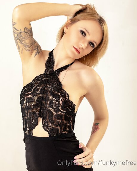 Funkymefree model high quality pictures