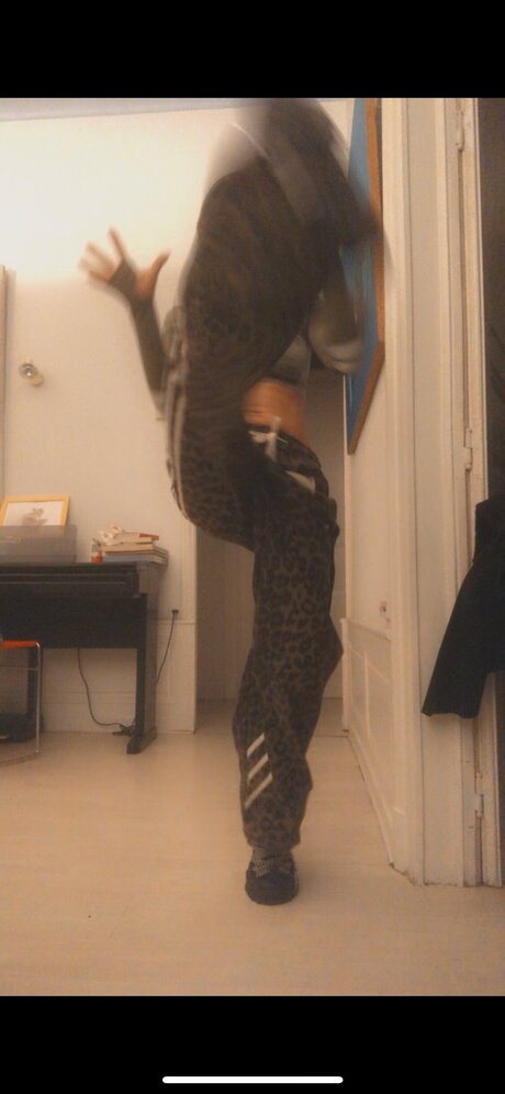 brown eyes kitty onlyfans art nude image