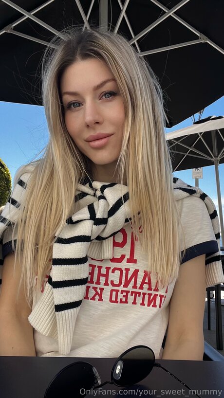 Your Sweet Mummy high quality pornstar img