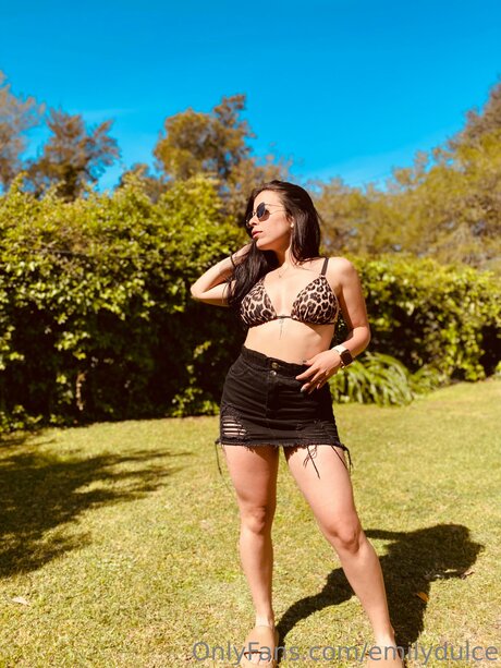 Emilydulce sexy star image