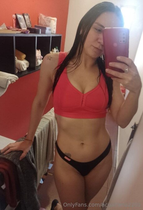 Acuariana2201 porn model pictures