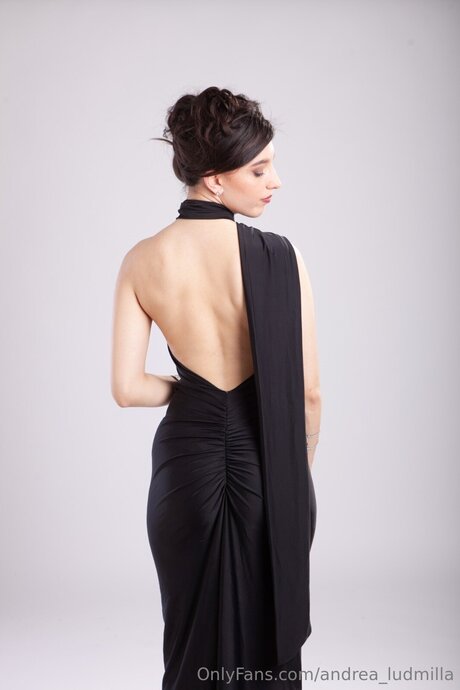 Andrea Ludmilla hot model picture