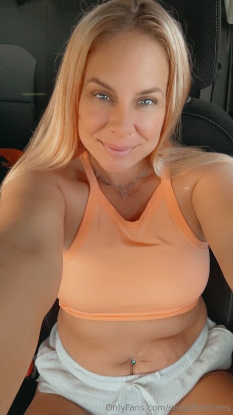 Sexykfuntimes model perfect image