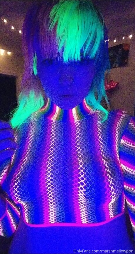 Marshmellowponi nudes star picture