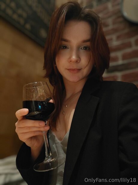 Llily18 nudes star galleries