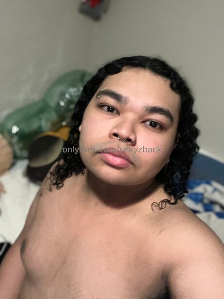 Sexyzback star pornographic images