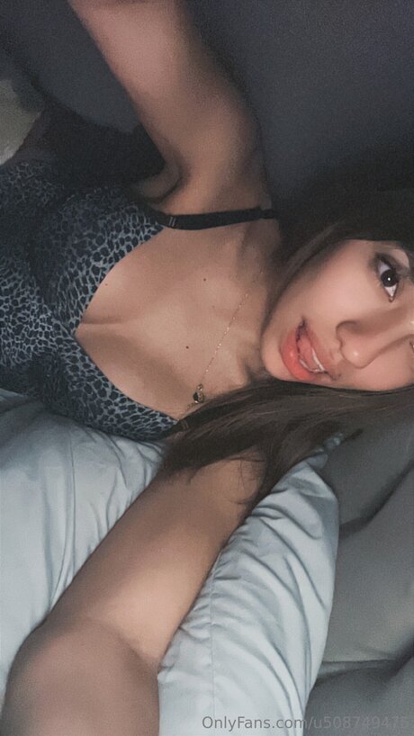 Ceciixo nude actress archive