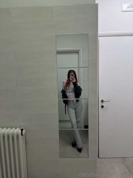 Memiof nudes actress images