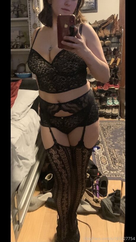 U165327754 top pornstar images