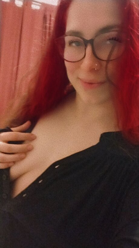 Selenaonfire hd pornstar photo