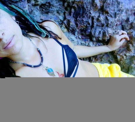 Haditadevenus naked actress photos