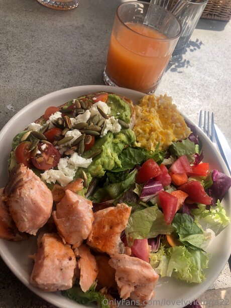 Lovelyvictoria22 sex model pics