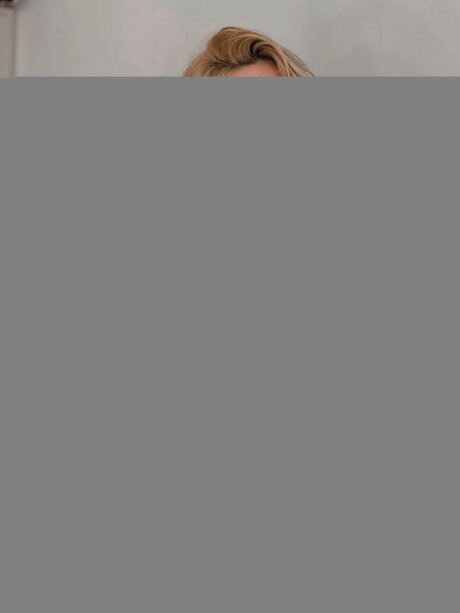 Sweet Artist pretty actress gallery