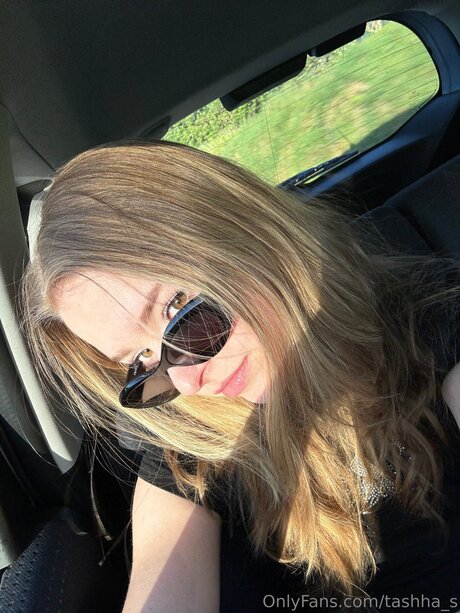 Tashha S art model images