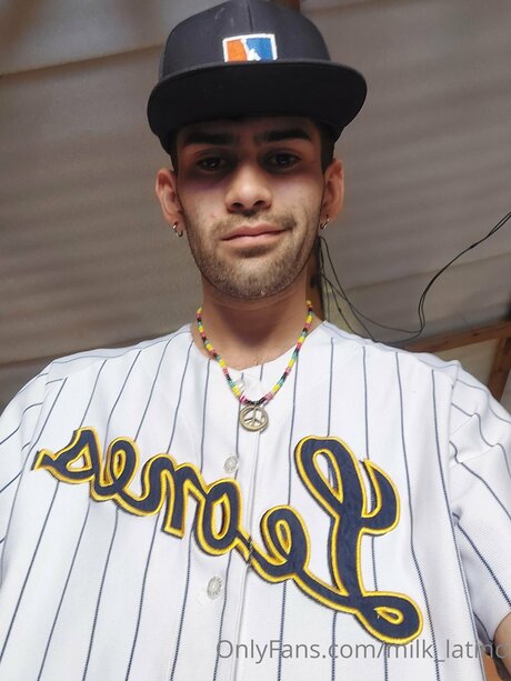 Milk Latino art model img