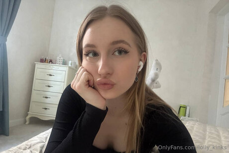 Lolly Kinks pornstar adult img