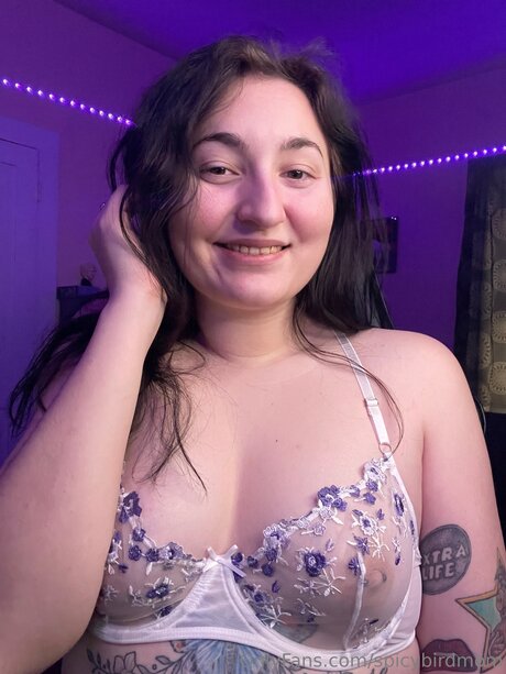 Spicybirdmom art model img